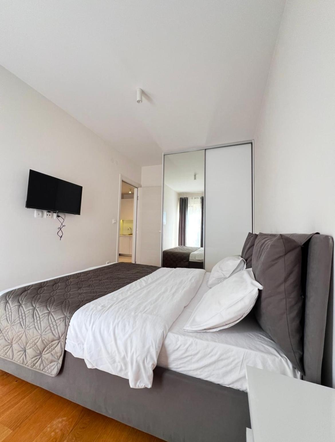 White Homes • Point Appartement *
