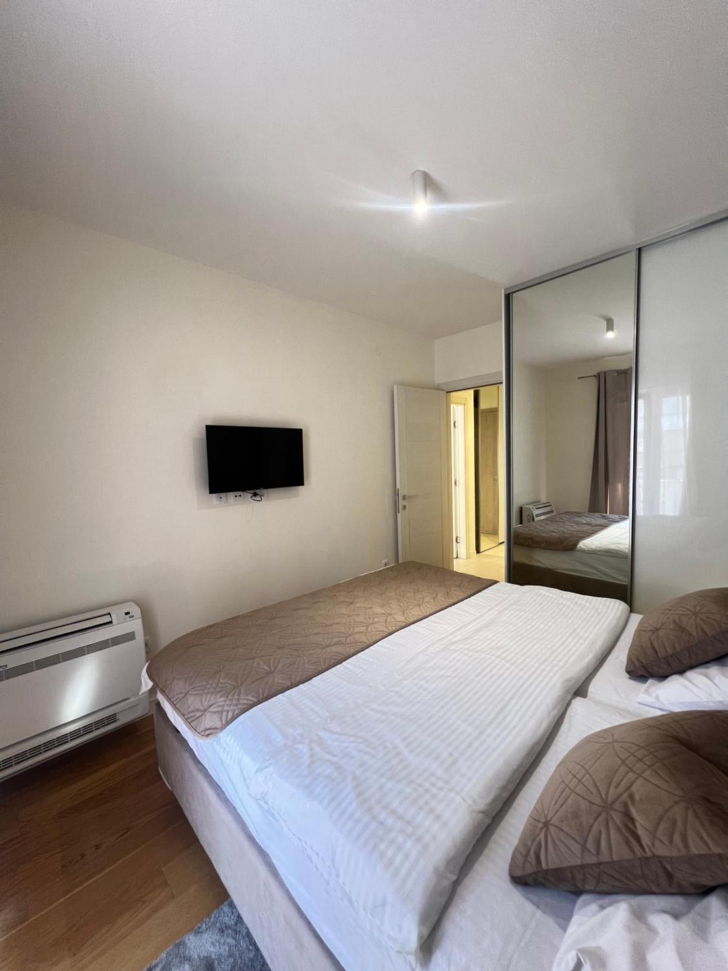 White Homes • Point Appartement Podgorica